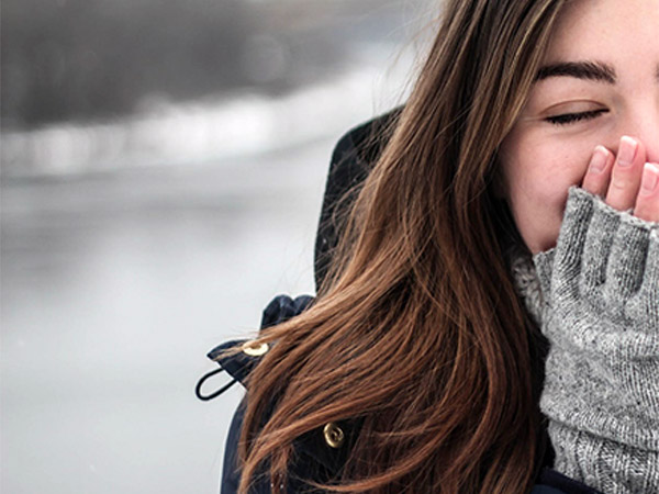 SOS! Hydrate Your Thirsty Hair This Winter With These Ideas